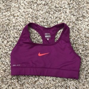 Nike Pro Sports Bra